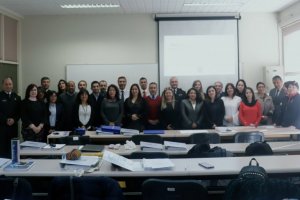 Especialistas medioambientales de la Autoridad Marítima realizaron jornada de perfeccionamiento en la Universidad de Concepción