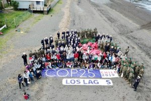 En Puerto Montt Fuerzas Armadas conjuntas y Grupos Scout reunieron 5 toneladas de basura en limpieza de playas