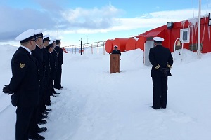 Base Naval Antártica “Arturo Prat” celebró aniversario del Combate Naval de Angamos y Día del Suboficial Mayor