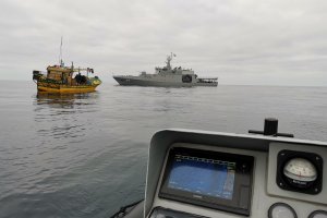En menos de 36 horas Armada captura tres embarcaciones peruanas pescando en Zona Económica Exclusiva