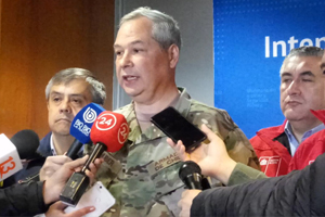 Jefe de la Defensa Nacional para la Provincia de Concepción anunció toque de queda para la noche de este domingo Jefe de la Defensa Nacional para la Provincia de Concepción anunció toque de queda para la noche de este domingo