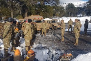 Infantes de Marina capacitaron en técnicas y procedimientos de Clima Frío a Fusileros Navales de la Marina de Brasil Infantes de Marina capacitaron en técnicas y procedimientos de Clima Frío a Fusileros Navales de la Marina de Brasil