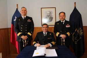 Comodoro Alberto Ahrens asumió como Comandante en Jefe de la Quinta Zona Naval Comodoro Alberto Ahrens asumió como Comandante en Jefe de la Quinta Zona Naval