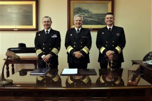 Capitán de Navío Juan Pablo Zúñiga asumió el mando de la Comandancia en Jefe de la Fuerza de Submarinos Capitán de Navío Juan Pablo Zúñiga asumió el mando de la Comandancia en Jefe de la Fuerza de Submarinos