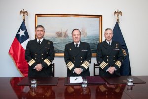 Capitán de Navío Raúl Zamorano asume como Secretario General de la Armada Capitán de Navío Raúl Zamorano asume como Secretario General de la Armada