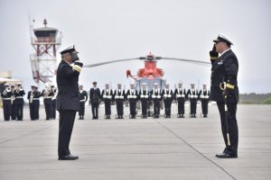 Contraalmirante Carlos Fiedler asume como Comandante de la Aviación Naval Contraalmirante Carlos Fiedler asume como Comandante de la Aviación Naval