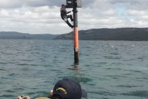 Autoridad Marítima de Castro hizo mantención de señalización marítima en Chiloé Autoridad Marítima de Castro hizo mantención de señalización marítima en Chiloé