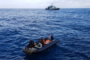 Unidades navales chilenas y extranjeras cumplen su quinto día de rebusca en el Paso Drake Unidades navales chilenas y extranjeras cumplen su quinto día de rebusca en el Paso Drake