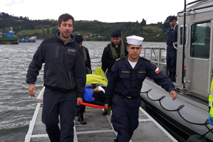Autoridad Marítima de Castro concretó oportuna evacuación médica desde isla Chulín Autoridad Marítima de Castro concretó oportuna evacuación médica desde isla Chulín