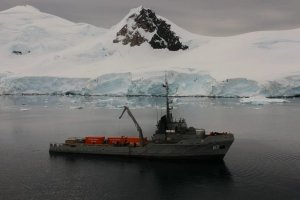 Armada reinicia operaciones de búsqueda del avión C-130 de la FACH