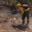 Armada despliega partidas forestales para colaborar en la contención del incendio forestal que afecta a la comuna de Santa Juana.