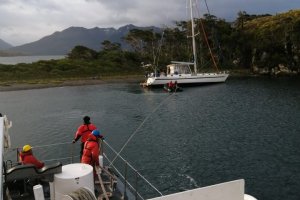 Autoridad Marítima realiza rescate de cuatro extranjeros