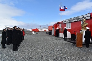 Base Naval Prat conmemoró el 72° aniversario de la visita del Presidente Gabriel González Videla a territorio antártico Base Naval Prat conmemoró el 72° aniversario de la visita del Presidente Gabriel González Videla a territorio antártico