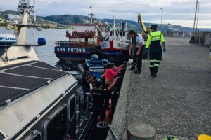 Autoridad Marítima de Ancud realizó rescate de kayakista en sector Faro Corona Autoridad Marítima de Ancud realizó rescate de kayakista en sector Faro Corona