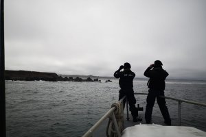 Autoridad Marítima de Lebu mantiene patrullajes marítimos, aéreos y terrestres para encontrar a los pescadores que permanecen desaparecidos Autoridad Marítima de Lebu mantiene patrullajes marítimos, aéreos y terrestres para encontrar a los pescadores que permanecen desaparecidos