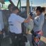 Autoridad Marítima y Fundación Carlos Condell apoyaron la entrega de canastas JUNAEB a estudiantes de caletas al sur de Iquique
