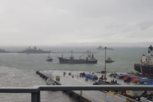 Capitanía de Puerto de Valparaíso monitoreó nave que garreó en la bahía de Valparaíso Capitanía de Puerto de Valparaíso monitoreó nave que garreó en la bahía de Valparaíso