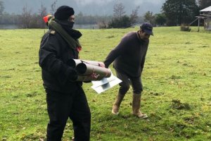 Autoridad Marítima efectuó apoyo cívico en ayuda de adulto mayor en Puerto Chacabuco Autoridad Marítima efectuó apoyo cívico en ayuda de adulto mayor en Puerto Chacabuco