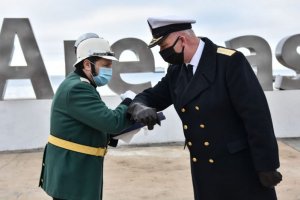 Armada en Punta Arenas homenajeó a Bomberos en su día Armada en Punta Arenas homenajeó a Bomberos en su día