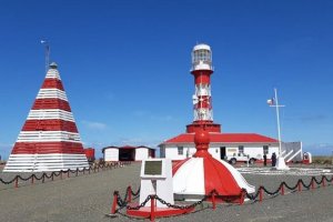 Faro Punta Dungeness: 121 años iluminando el Estrecho de Magallanes