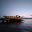 Barcaza varó en el puerto de Queilen
