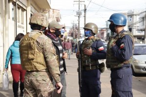 FFAA y de Orden y Seguridad educan a la comunidad sobre la importancia de cumplir las medidas sanitarias en la región del Bío Bío FFAA y de Orden y Seguridad educan a la comunidad sobre la importancia de cumplir las medidas sanitarias en la región del Bío Bío