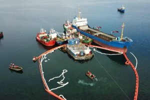 Autoridad Marítima supervisó reflotamiento de pontón Autoridad Marítima supervisó reflotamiento de pontón