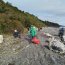 Personal naval participó en la limpieza de playa en Isla Lemuy