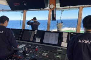 Buque "Cabo de Hornos" realizó rebusca de embarcación "Katrina I" y tres de sus pescadores Buque "Cabo de Hornos" realizó rebusca de embarcación "Katrina I" y tres de sus pescadores