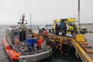Armada realizó evacuación médica desde Puerto Natales Armada realizó evacuación médica desde Puerto Natales