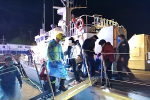 Lancha de Servicios Generales Aysén efectuó evacuación médica de urgencia desde Puerto Aguirre Lancha de Servicios Generales Aysén efectuó evacuación médica de urgencia desde Puerto Aguirre