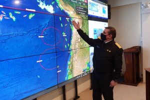 Armada mantiene vigilancia permanente sobre flotas pesqueras internacionales que operan en cercanías a Zona Económica Exclusiva Armada mantiene vigilancia permanente sobre flotas pesqueras internacionales que operan en cercanías a Zona Económica Exclusiva