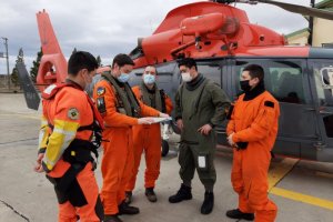 Exploración aeromarítima ante varamiento de motonave en Estrecho de Magallanes Exploración aeromarítima ante varamiento de motonave en Estrecho de Magallanes