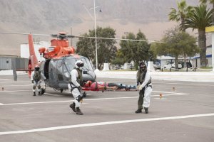 Un hombre de 32 años fue evacuado desde Punta Ballena tras amplio operativo de la Armada Un hombre de 32 años fue evacuado desde Punta Ballena tras amplio operativo de la Armada