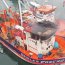 Personal de Guardia de la Capitanía de Puerto de San Antonio en conjunto con Bomberos controlan incendio de lancha pesquera