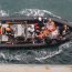 Petrolero Montt rescató a 6 personas tras volcarse yate en la bahía de Panamá