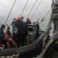  Petrolero Montt rescató a 6 personas tras volcarse yate en la bahía de Panamá  