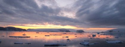 Meteorólogos de la Armada de Chile preparan sus pronósticos