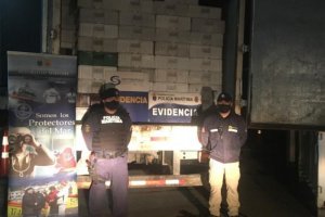 Armada y Sernapesca incautan camión con más de 10 toneladas de merluza austral Armada y Sernapesca incautan camión con más de 10 toneladas de merluza austral
