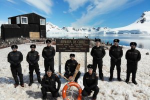 Capitanía de Puerto "Bahía Paraíso": 25 años de presencia en la Antártica Chilena