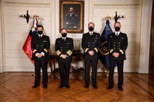 Armada realizó ceremonia de investidura para los nuevos Comodoros del Alto Mando Naval Armada realizó ceremonia de investidura para los nuevos Comodoros del Alto Mando Naval