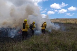 Comunidad, seguridad y soberanía: El rol polivalente de la Guarnición de Infantería de Marina en Rapa Nui Comunidad, seguridad y soberanía: El rol polivalente de la Guarnición de Infantería de Marina en Rapa Nui