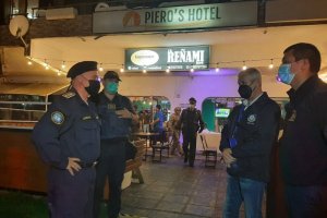 Jefe de la Defensa Nacional para Valparaíso supervisó operativo de fiscalización en Reñaca, Concón y Viña del Mar Jefe de la Defensa Nacional para Valparaíso supervisó operativo de fiscalización en Reñaca, Concón y Viña del Mar