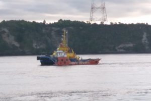 Autoridad Marítima de Ancud en alerta por peligro de hundimiento de la barcaza “Don Gabriel” Autoridad Marítima de Ancud en alerta por peligro de hundimiento de la barcaza “Don Gabriel”