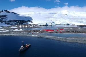 Remolcador “Lautaro” alcanzó el Círculo Polar durante su comisión al Territorio Antártico Chileno Remolcador “Lautaro” alcanzó el Círculo Polar durante su comisión al Territorio Antártico Chileno