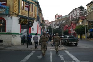 Intensifican los controles en la región de Valparaíso para dar cumplimiento a las medidas sanitarias Intensifican los controles en la región de Valparaíso para dar cumplimiento a las medidas sanitarias