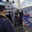 Apoyo médico de emergencia a tripulante que sufrió accidente a bordo de pesquero.