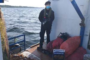 En dos procedimientos la Autoridad Marítima incautó un total de 1.150 kilos de recursos del mar En dos procedimientos la Autoridad Marítima incautó un total de 1.150 kilos de recursos del mar
