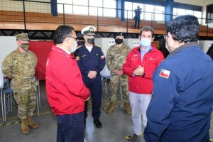 Jefe de la Fuerza de la región de Valparaíso junto al Intendente Regional revistaron local de votación Jefe de la Fuerza de la región de Valparaíso junto al Intendente Regional revistaron local de votación