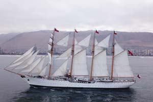 Tras participar el 21 de mayo en Iquique B.E. “Esmeralda” continúa su viaje hasta el puerto de Arica Tras participar el 21 de mayo en Iquique B.E. “Esmeralda” continúa su viaje hasta el puerto de Arica